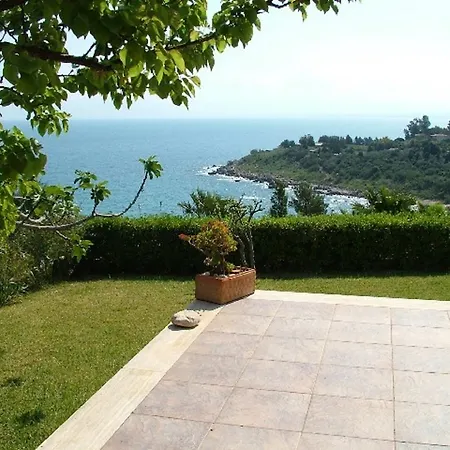 Villa Lighea *
